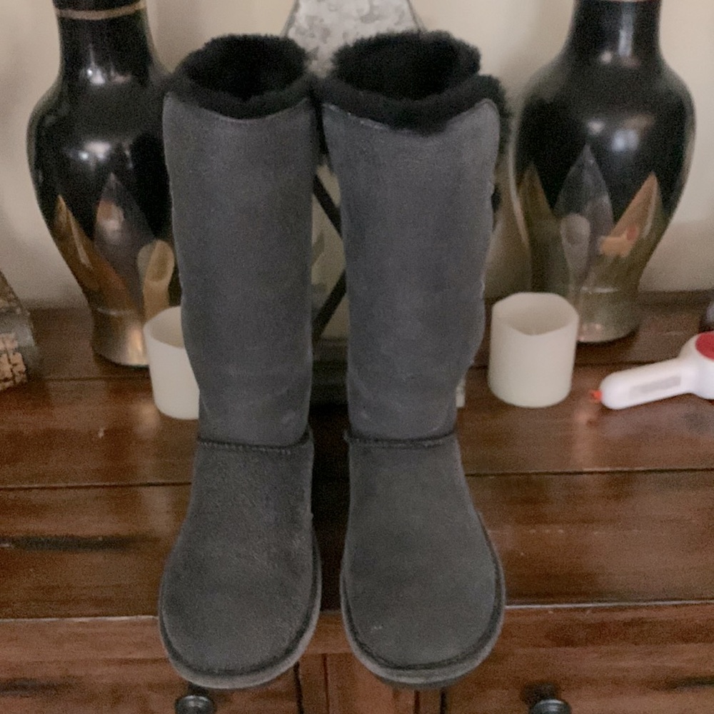 Bearpaw boots